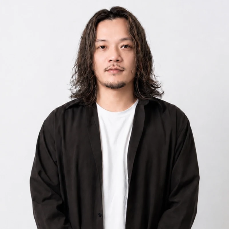 青桺 諒亮（あおやぎ りょうすけ）